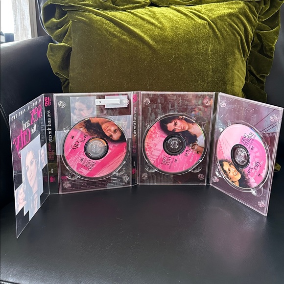 Sex and the City Season Six Part Two DVD - Picture 3 of 3